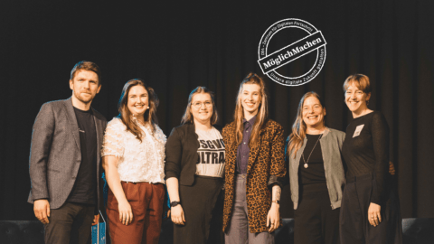 Erik Tuchtfeld, Anna Lob, Anna Kassautzki, Donata Vogtschmidt, Katarina Peranic und Svea Windwehr auf dem D64-Frühjahrsempfang 2026. Bild: D64/Pedro Da Silva